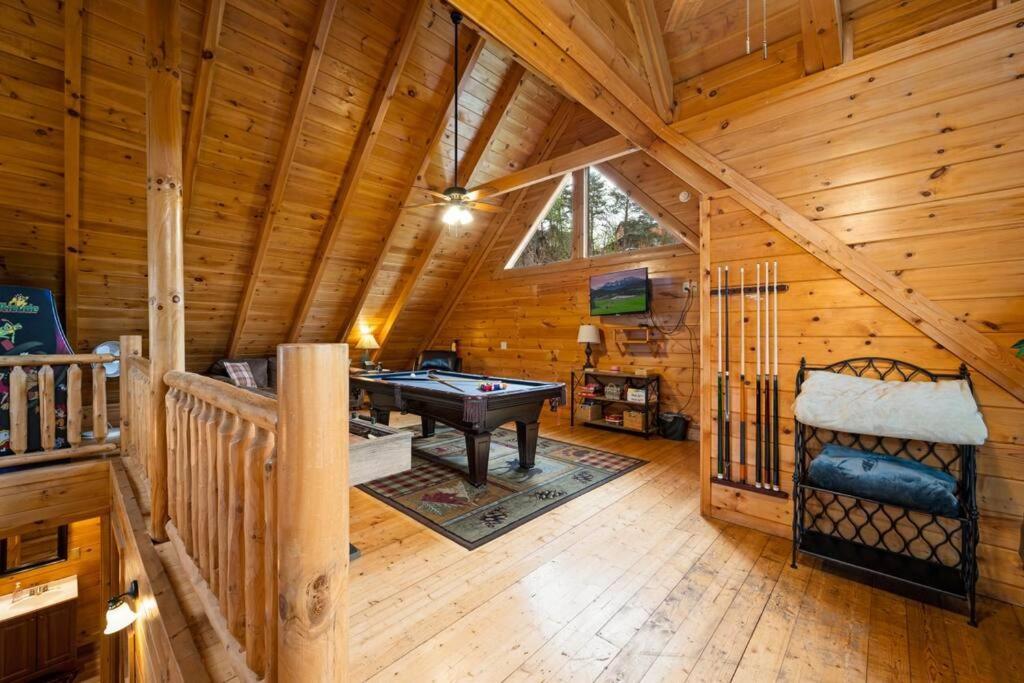 2-Bedroom Cabin With 2 Master Suites, Loft, Half-Bath And Hot Tub In A Serene Resort Setting Sevierville Exterior photo