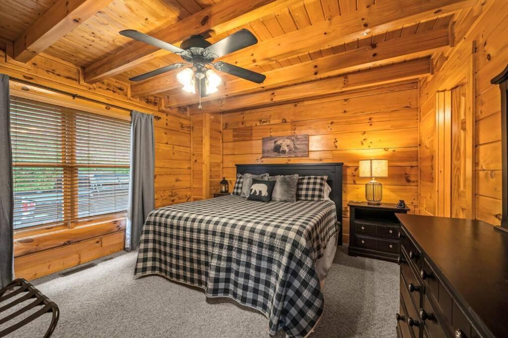 2-Bedroom Cabin With 2 Master Suites, Loft, Half-Bath And Hot Tub In A Serene Resort Setting Sevierville Exterior photo